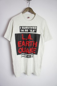 希少90s L.A. EARTH QUAKE T-Shirt Made In USA ヴィンテージ Tシャツ 半袖カットソー ビンテージ 灰509O