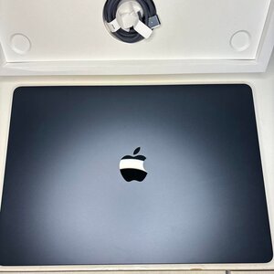 Apple MacBook Air M2 2022 MLXY3J/A ノート パソコン 8C 8GB SSD 256GB 中古