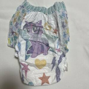 【海外の紙おむつ】パンパース Easy Ups トレーニングパンツ 4枚【ABDL】