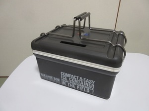 ランチBOX RELEASE BOX クーラーBOX アイスクリームの移動に!! ジャーBOX 保温 保冷 BOX フォーク トレー付 新品未使用品 即決