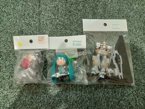 遠坂凛、ガンダム、初音ミク、ミニフィギュア