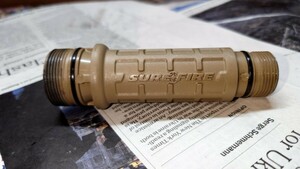 【中古】SUREFIRE G2-TN ナイトロン タンカラー 2セル6V純正ボディ シュアファイア 検（6P