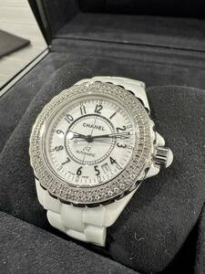 極美品　ダイヤベゼル　CHANEL J12 H0970 38ミリメンズ自動巻　高級腕時計　シャネル　白