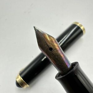 I147-I55-392 ◎ Pelikan ペリカン 400 万年筆 ペン先:14C 585 ブラック×ゴールドカラー 筆記用具 文房具 ①