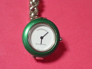 珍品　デザイン　GIORGIO　BEVERLYHILLS 　３ATM　SWISS　MADE　女性用腕時計　
