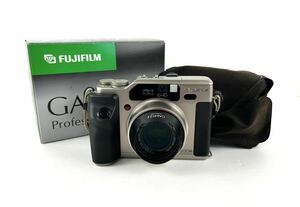 【HK5940】 通電OK FUJIFILM富士フィルム GA645Zi Professional フィルムカメラ SUPER-EBC FUJINON ZOOM LENS 1:4.5-6.9 f＝55-90㎜ レンズ