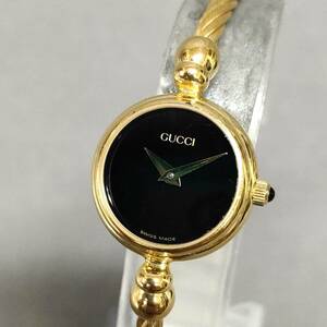 060607 267481 GUCCI グッチ 2700　2.L バングルウォッチ ゴールドカラー レディース クォーツ 腕時計 稼働品