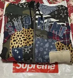 NewJeansハニ着用 シュプリーム Patchwork hooded