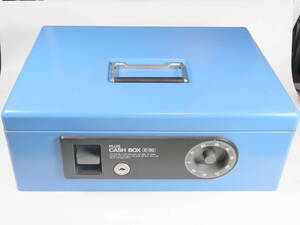 ♪中古★PLUS CASH BOX プラス 金庫 E-20 鍵 ダイヤル 355×245 高さ130mm