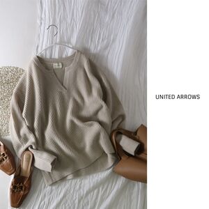 1.8万☆ユナイテッドアローズ UNITED ARROWS☆ウール100% アゼ スリットネック ニット 日本製☆M-B 0605