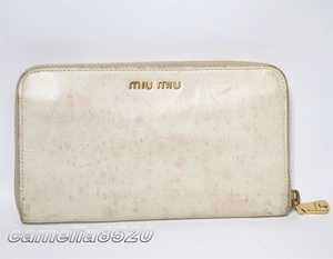 ミュウミュウ MIU MIU ベージュ ゴールド レザー ジッピーウォレット スタッズ 長財布 トルコ製 中古 