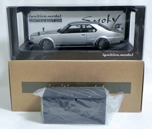 IG 3229 1/18 TOPSECRET SKYLINE JAPAN R (C210) Silver With Mr. Smokey Nagata WEB限定 イグニッションモデル スカイライン ジャパン