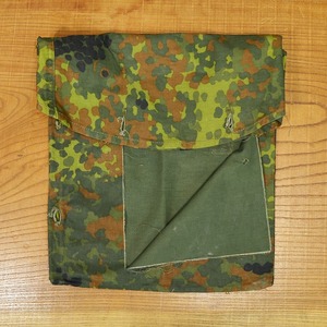 ドイツ軍放出品 テントシート収納バッグ Flecktarn フレクター迷彩 軍幕収納袋 [ ジャンク品 ] パップテント収納