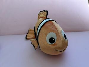 ファインディングニモ　ぬいぐるみ　32cm オレンジ色の魚　クマノミ　ディズニーリゾート　TDR