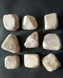 極品　白砂皮　翡翠原石９枚　９.１１キロ