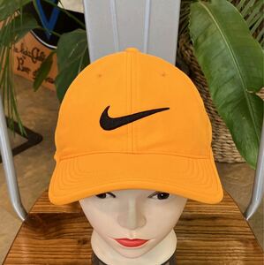 NIKE GOLF／ゴルフキャップ／オレンジ系／メンズフリーサイズ／軽量