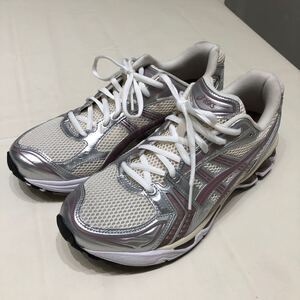 70 新品同様 正規品 asics アシックス GEL-KAYANO 1423ss-1201A954 ゲルカヤノ スニーカー ９ シルバー メンズ 靴 シューズ