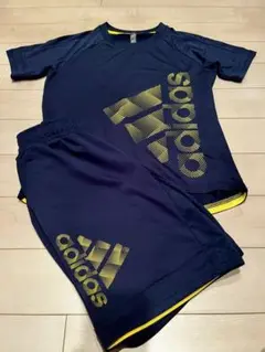 adidas Tシャツ・短パンセット　150サイズ