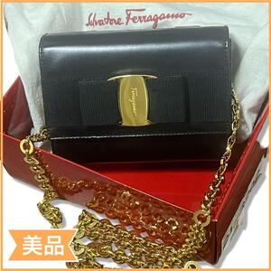 美品 Salvatore Ferragamo サルヴァトーレフェラガモ　ヴァラリボン チェーン ミニ ショルダーバッグ 黒　送料無料