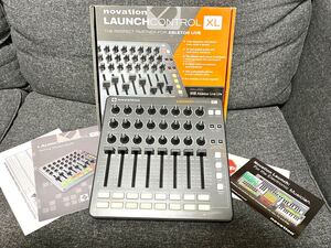 NOVATION LaunchControl XL MIDIコントローラー