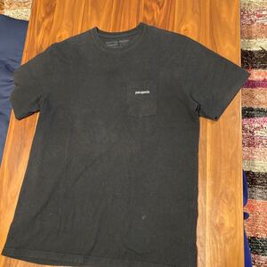 キレイ! Patagonia 黒 XL Responsibili Tee パタゴニア ポケット プリントT レスポンシビリT Tシャツ