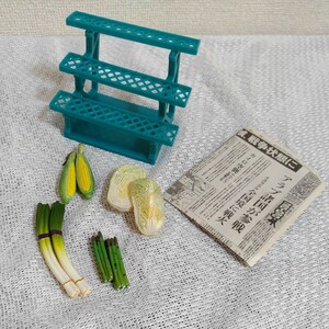 ぷちサンプル リーメント　メガハウス　ジャンク品　新聞紙　野菜　八百屋　白菜　長ネギ　トウモロコシ　アスパラ　1129-B2白箱-SA2