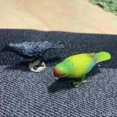 カラフルな鳥フィギュア 2体セット