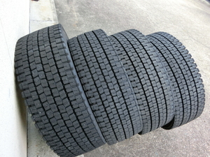 ★ 245/70R19.5 136/134J ★ 4本セット!! ★ DUNLOP ★ DECTES SP001　2021年製　約15㎜　引取可能　良品スタッドレス　245/70/19.5　