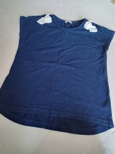 branshes☆肩の白リボンが可愛い！！ざっくりTシャツ*紺色 ☆サイズ150