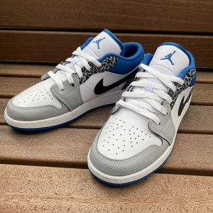 正規品【us5】 NIKE ナイキ AIR JORDAN1 LOW エアジョーダン1 AJ1 ローカット ROYAL ロイヤルブルー NBA エレファント 23.5cm ジャンプマン