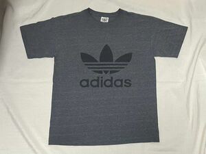 レアカラー美品 90sビンテージ adidas USA製 両面 プリント ダークグレー 黒 トレフォイルロゴ Tシャツ アメリカ製 90年代 アディダス 古着