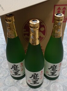 人気の芋焼酎 白玉醸造 魔王 ７２０ｍｌ 専用箱付２個 ３本セット売り 村尾 森伊蔵