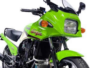 希少低走行 9,914km GPZ900R Ninja [A10] 国内モデル A11カラー UPハン仕様 Newタイヤ O/C フェンダーレス 動画有 全国通販可 3.9％～150回