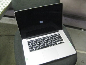 ジャンク品!!APPLE MacBook Pro A1398 EMC2674 B002