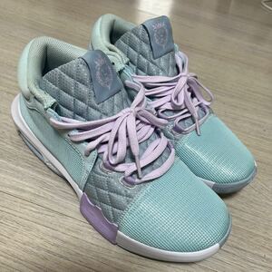 美品 ナイキ NIKE LEBRON WITNESS VⅢ EP バスケットボール シューズ 27.5cm GLACIER BLUE/WHITE