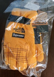 新品未使用★Mサイズ Supreme The North Face RTG Fleece Glove Gold Medium★シュプリーム ノースフェイス フリース グローブ 手袋