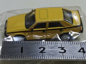 送料120円〜 京商 1:100 　アルファロメオミニカー　アルファ75イエロー　1/100 　サークルＫサンクス　61394157