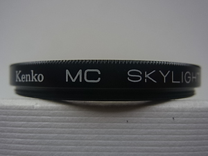 普通郵便送料無料　Kenko　ケンコー　MC　SKYLIGHT　(1B)　49mm　管理no.115