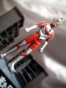 ウルトラマン ② 食玩 おまけ 怪獣名鑑 ジオラマ 怪獣 フィギュア 遊星から来た兄弟 にせウルトラマン 2002年「検 バンダイ 円谷 特撮