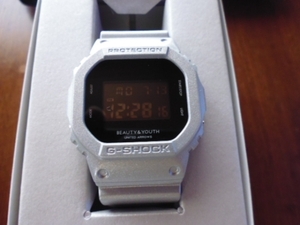 新品未使用 BEAUTY&YOUTH G-SHOCK DW-5600BY シルバー 銀 CASIO UNITED ARROWS ビューティー＆ユース アローズ カシオ