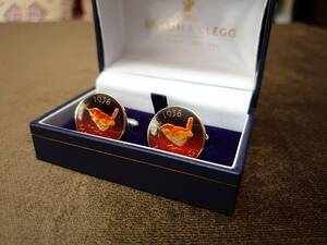 新品 BENSON & CLEGG（ベンソン＆クレッグ） UK WREN FARTHING CUFFLINKS　コインカフリンクス　イソサザイ