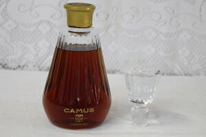 【0628M】(1991) カミュ カラフェ クリスタルボトル 替え栓付 camus バカラ コニャック cognac ヴィンテージ 古酒 700ml 40％ 長期保管品