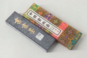 中国 書画墨 古墨 油煙一〇二 上海墨廠出品 重さ63.9g 未使用 1-C088W/1/60P