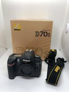 ニコン Nikon D70S デジタル一眼レフカメラ　ボディ 一眼レフカメラ