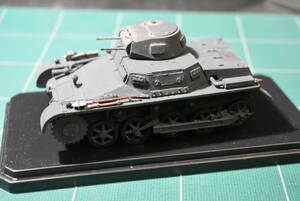 Qo366【組立 塗装済】 1/35 WWII German Panzer I Ausf.A ドイツ軍 I号戦車 ケース付 60サイズ