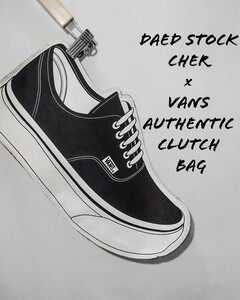 Daed stock Cher x VANS authentic clutch bag 新品未使用 シェル × バンズ オーセンティック クラッチ バッグ スニーカー コラボ