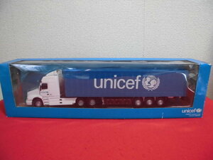 貴重　品薄　未使用 unicef ユニセフ 物資供給トラック ミニカー 非売品 関係者限定/トレーラー 車 模型 グッズ VOLVO ボルボ 企業物　