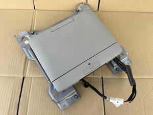 中古トヨタアルファードタイプゴールド DBA-ANH20W 純正フリップダウンモニター　 V11T-R62C モニター　確認済2013年