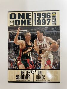 NBAカード　クーコッチVSシュレンプ　【ONE ON ONE 1996 1997 】TONI KUKOC VS DETLEF SCHREMPF　COLLECTOR’S CHOICE UPPER DECK 1996