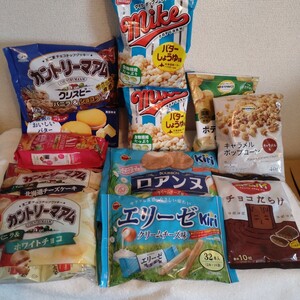 お菓子まとめて　カントリーマーム他　計12点 お菓子詰め合わせ お菓子